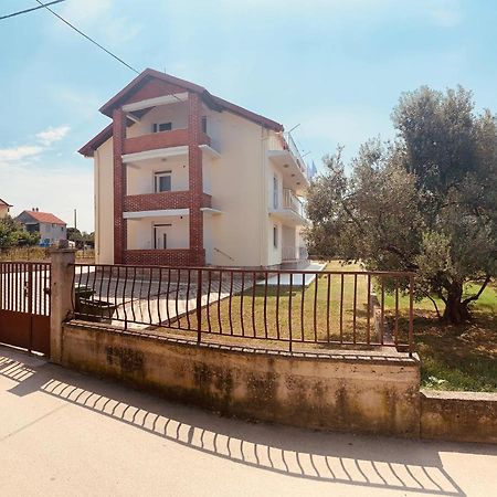Bibinje Comfort & Style Apartment 1St Floor Exterior photo