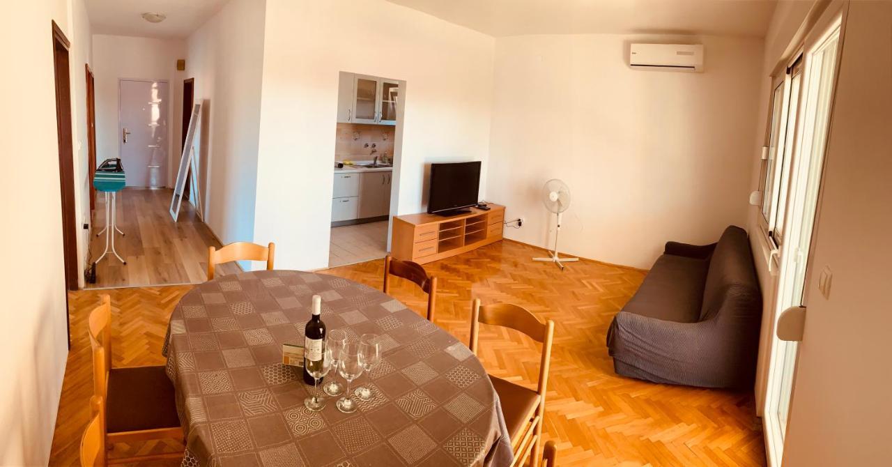 Bibinje Comfort & Style Apartment 1St Floor Exterior photo